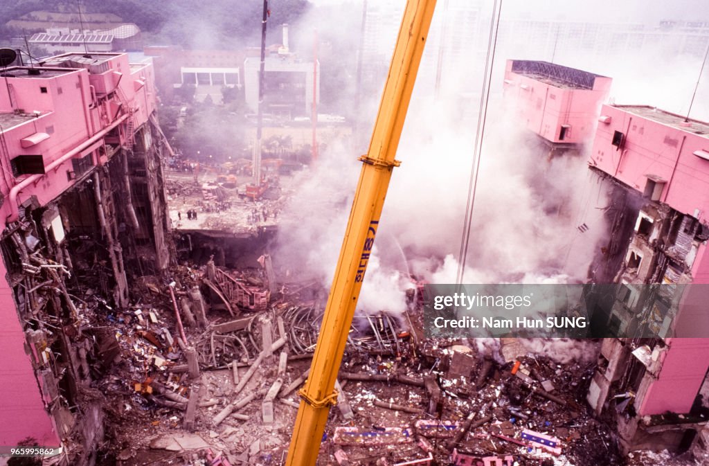 H&agrave;n Quốc: Nỗi đau 30 năm sau thảm họa sập t&ograve;a nh&agrave; b&aacute;ch h&oacute;a trong 20 gi&acirc;y khiến 1.500 người bị ch&ocirc;n v&ugrave;i- Ảnh 7.