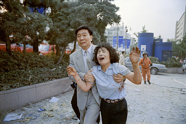 H&agrave;n Quốc: Nỗi đau 30 năm sau thảm họa sập t&ograve;a nh&agrave; b&aacute;ch h&oacute;a trong 20 gi&acirc;y khiến 1.500 người bị ch&ocirc;n v&ugrave;i- Ảnh 1.