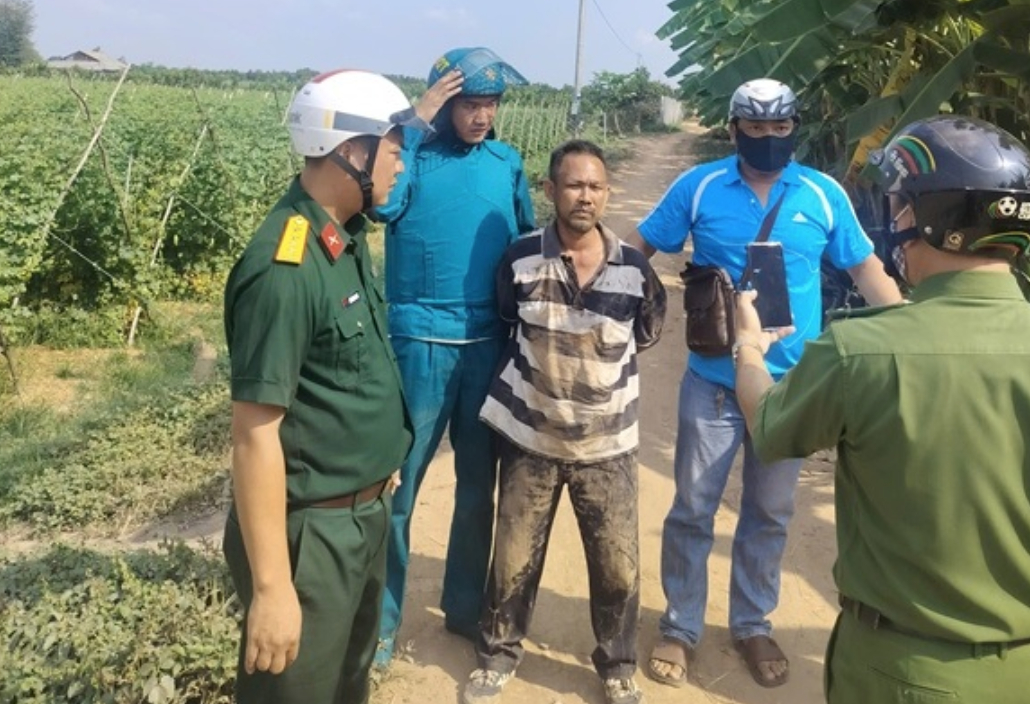 X&oacute;t xa ho&agrave;n cảnh của th&agrave;nh vi&ecirc;n tổ an ninh trật tự bị đ&acirc;m tử vong khi l&agrave;m nhiệm vụ- Ảnh 2.