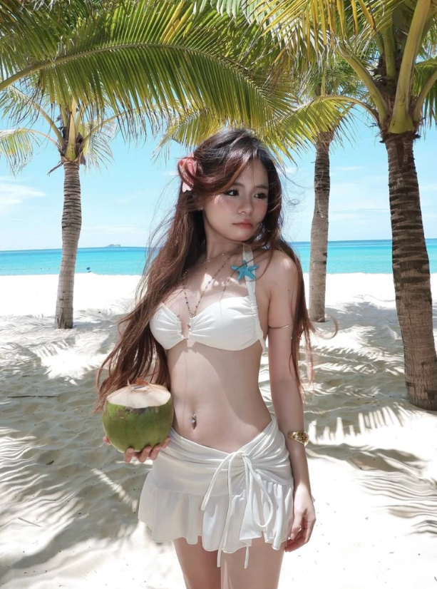 Hiếm lắm mới thấy "MC xinh nhất VTV" diện bikini: Sexy bỏng mắt, kh&ocirc;ng tin c&ocirc; ấy đ&atilde; 2 lần sinh con- Ảnh 9.