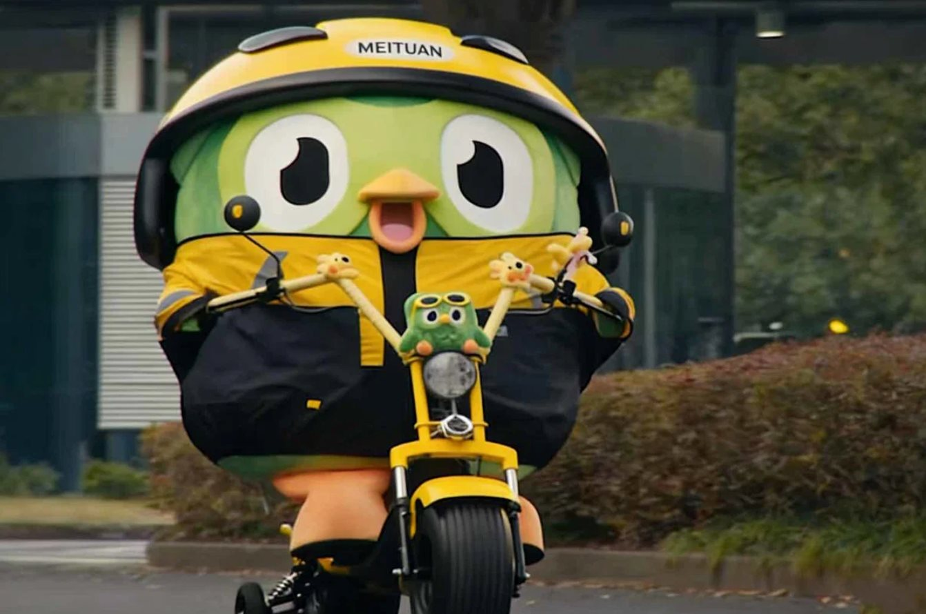 Linh vật của Duolingo bất ngờ 'từ chức', chuyển sang l&agrave;m nh&acirc;n vi&ecirc;n 1 app giao h&agrave;ng: Chuyện g&igrave; đ&acirc;y?- Ảnh 1.