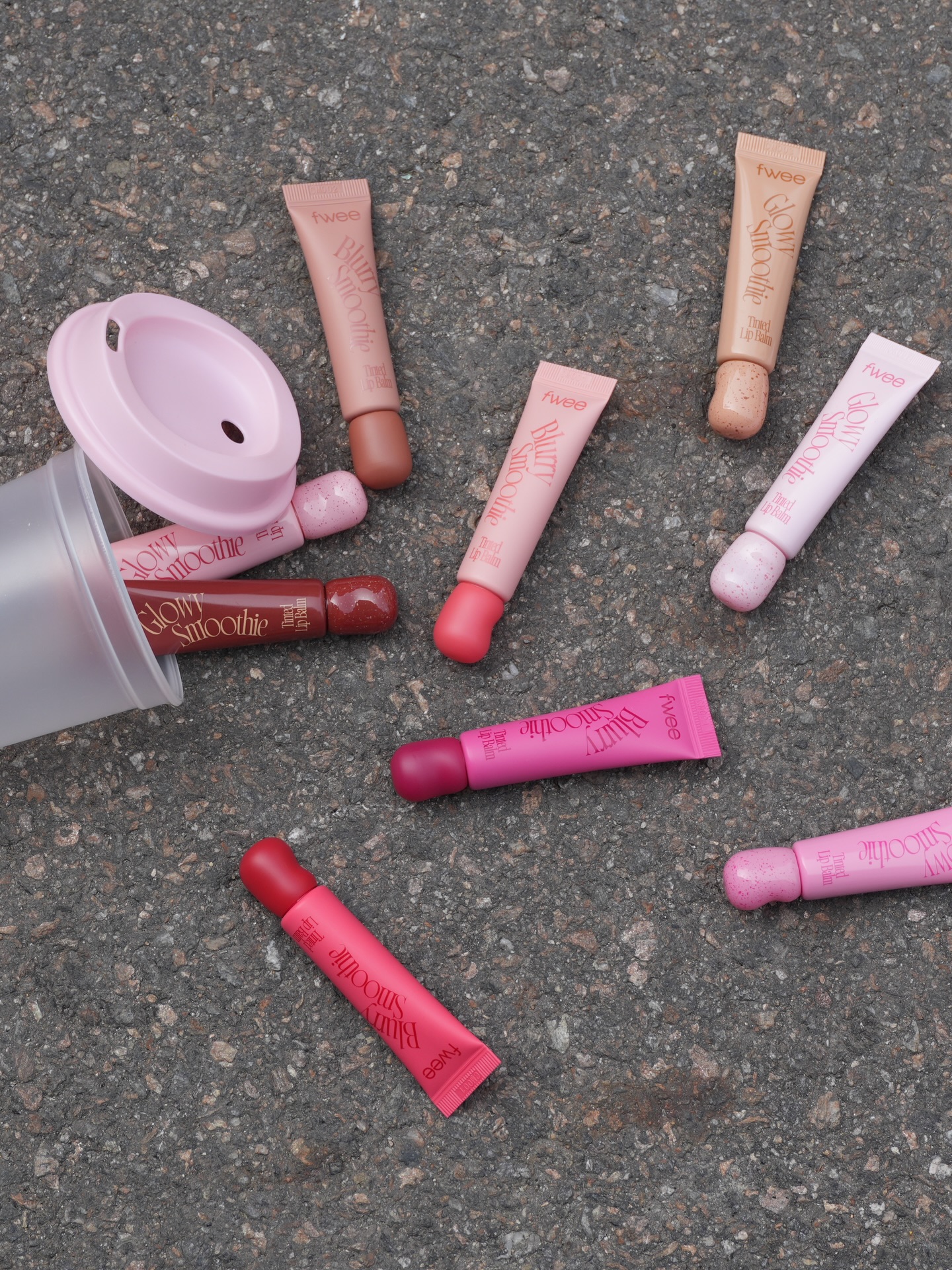 FWEE tung d&ograve;ng son dưỡng c&oacute; m&agrave;u khiến m&ocirc;i mọng như cốc smoothie m&aacute;t lạnh, vừa mở b&aacute;n v&agrave;i ng&agrave;y đ&atilde; viral khắp nơi- Ảnh 2.