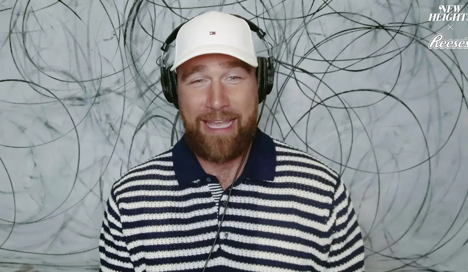 Taylor Swift v&agrave; bạn trai 1m96 tổ chức đ&aacute;m cưới rồi m&agrave; kh&ocirc;ng ai hay biết?- Ảnh 1.