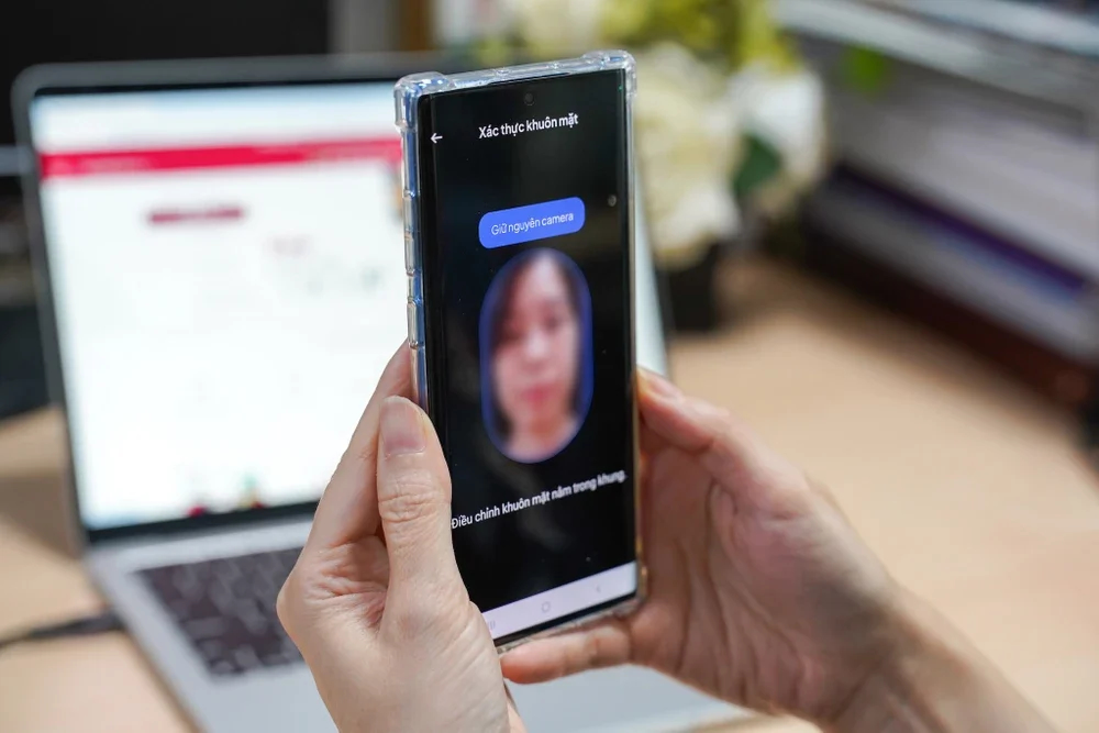 Trường hợp người d&ugrave;ng phải bổ sung x&aacute;c thực sinh trắc học từ 15/4- Ảnh 1.