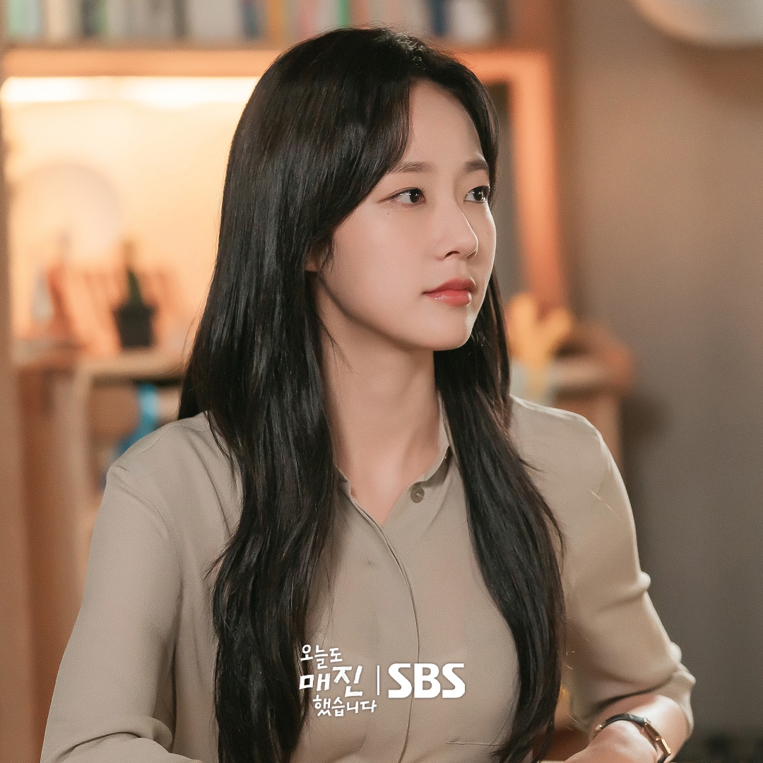 Tưởng ng&ocirc;n t&igrave;nh nhạt nhẽo nhưng phim H&agrave;n n&agrave;y l&agrave; v&agrave;ng giữa đống c&aacute;t: Cặp ch&iacute;nh đẹp xỉu, chờ ra hết mới xem đ&uacute;ng cực h&igrave;nh- Ảnh 2.