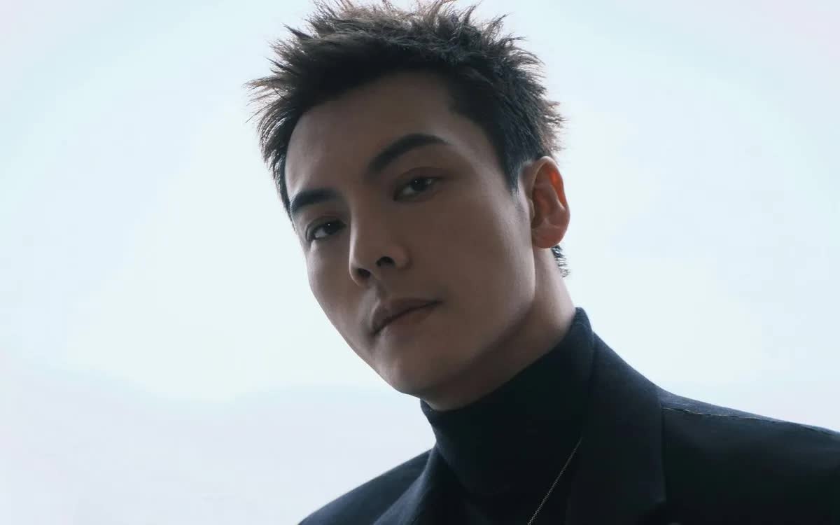 Trần Vỹ Đ&igrave;nh lần đầu tiết lộ về loạt biến chứng sau sinh của vợ- Ảnh 1.