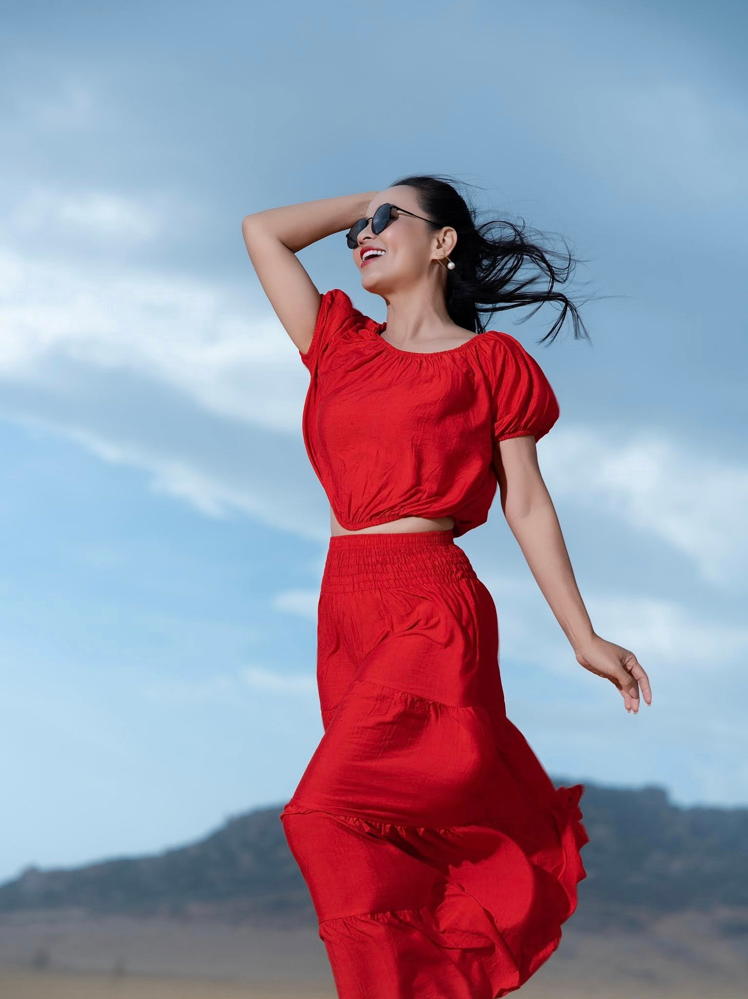 Sự thật về mẹ chồng kh&oacute; ưa trong "B&oacute;ng ma hạnh ph&uacute;c": Tuổi ngo&agrave;i 50 vẫn eo thon d&aacute;ng chuẩn, s&aacute;ng n&agrave;o cũng tập động t&aacute;c siết bụng tại nh&agrave;- Ảnh 16.