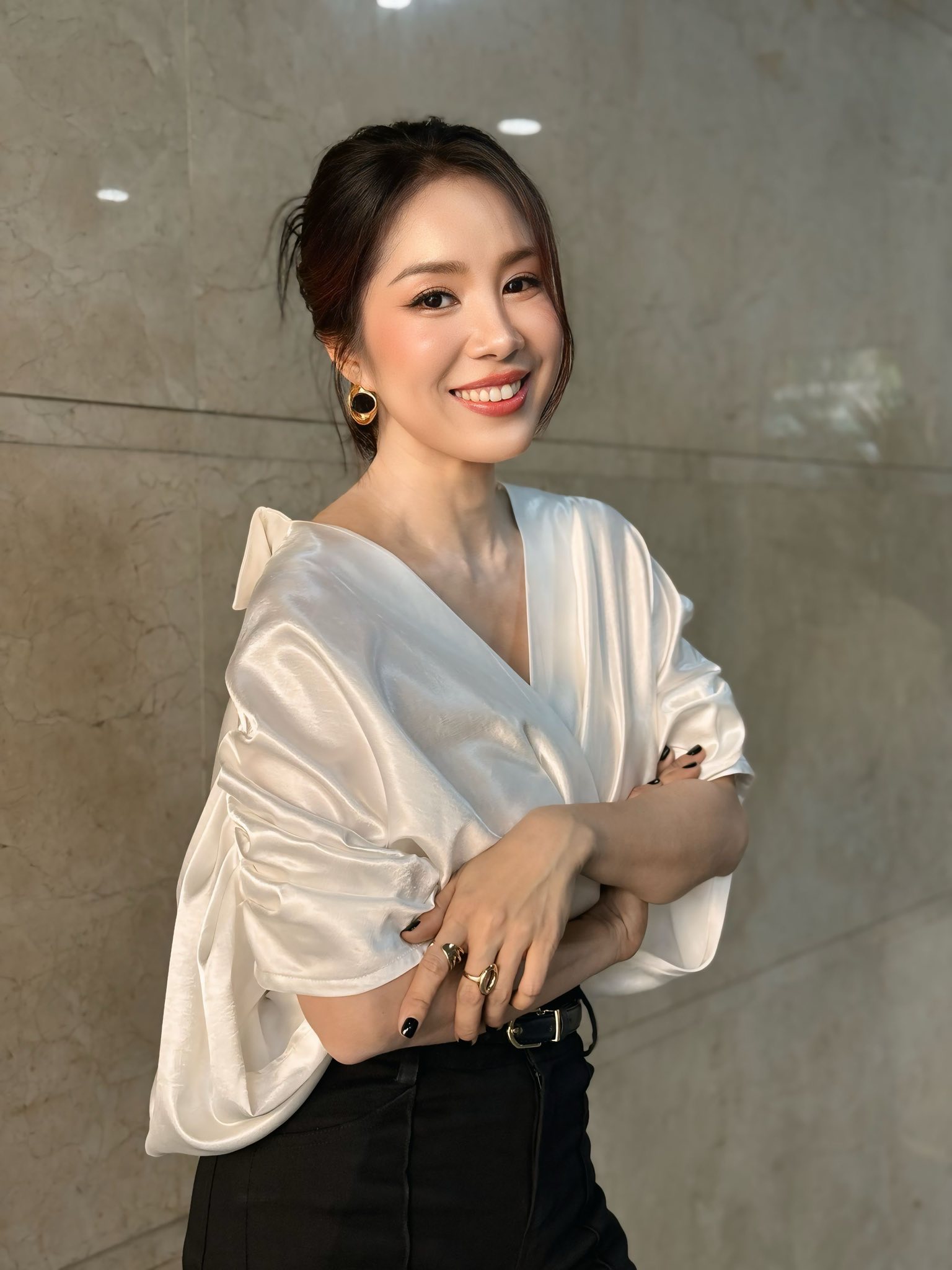 Năm 2026 đi đ&acirc;u cũng đụng mặt mỹ nh&acirc;n Việt n&agrave;y: Xuất hiện 1 gi&acirc;y cũng g&acirc;y sốt, chưa thấy ai ch&ecirc; diễn xuất- Ảnh 5.