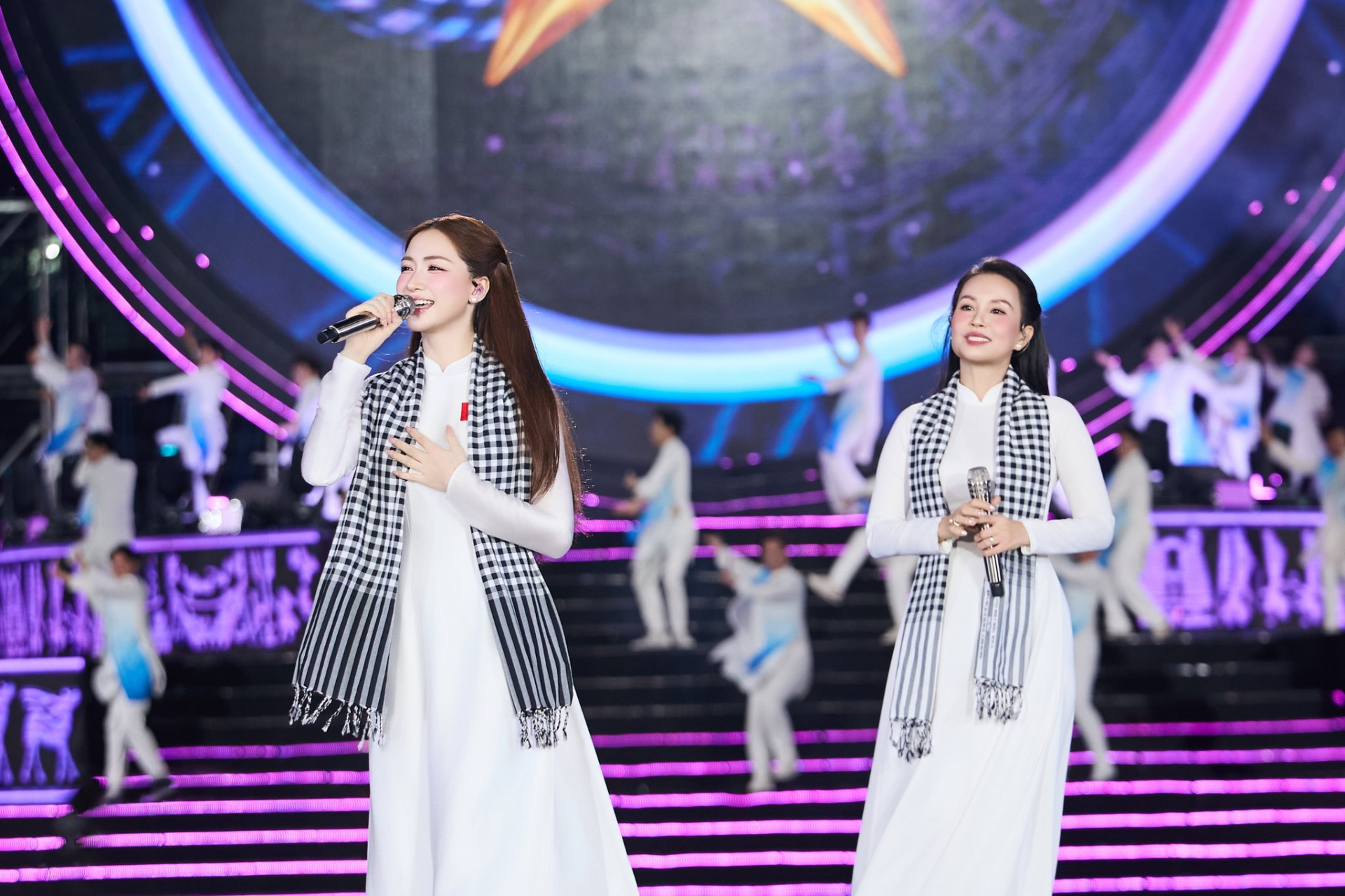 Ho&agrave; Minzy lần nữa vướng tranh c&atilde;i- Ảnh 6.