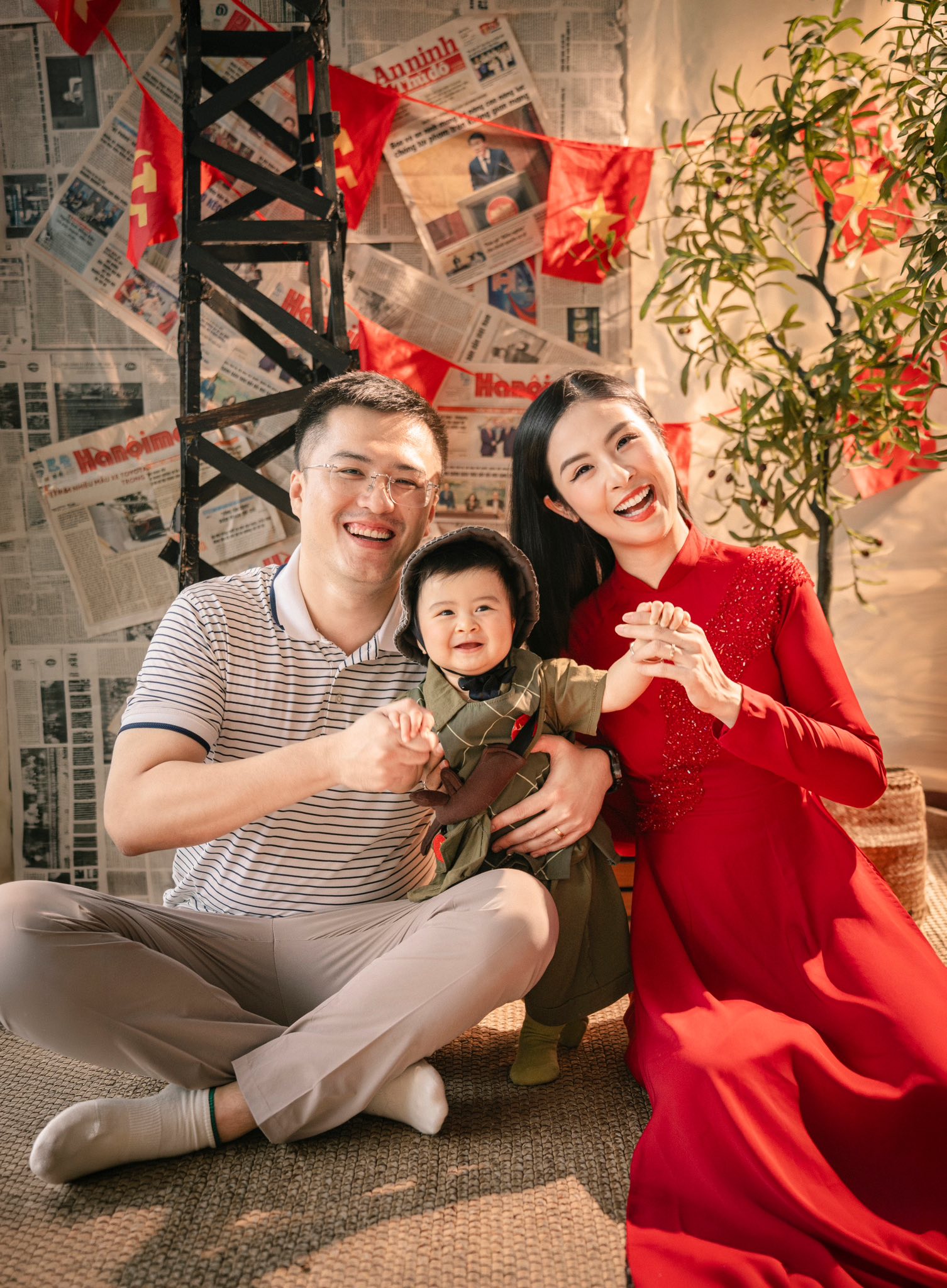 Hoa hậu Đỗ H&agrave; vi vu c&ugrave;ng chồng, 1 mỹ nh&acirc;n lộ hint bầu b&iacute; v&agrave; loạt hoạt động sao Việt ng&agrave;y nghỉ lễ- Ảnh 7.