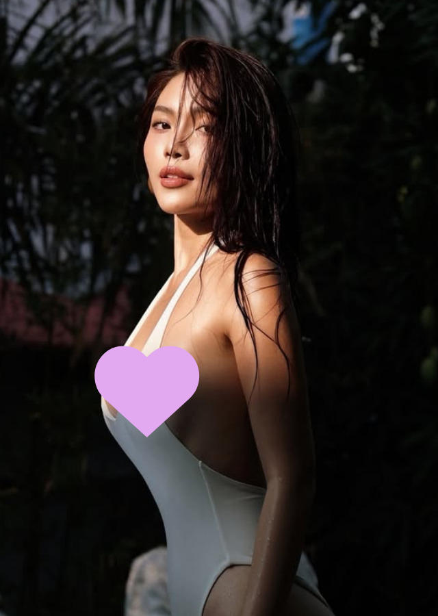 H&agrave;n Hằng, Huyền Baby, Chi Pu v&agrave; cuộc đọ sắc tr&ecirc;n biển "kh&ocirc;ng c&oacute; chỗ thở"- Ảnh 3.