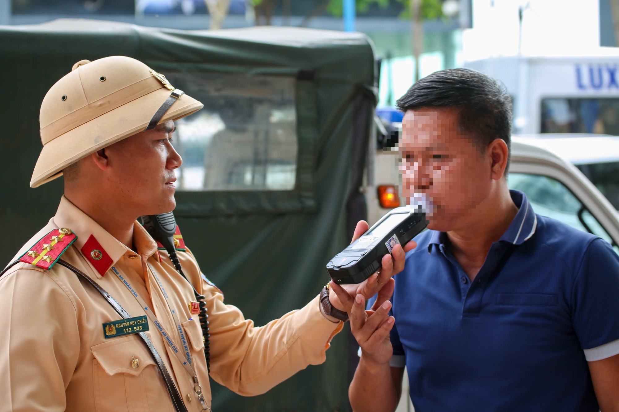 Hơn 2.500 CSGT to&agrave;n quốc đồng loạt ra qu&acirc;n: 1.562 t&agrave;i xế bị xử l&yacute; c&ugrave;ng 1 lỗi vi phạm- Ảnh 3.