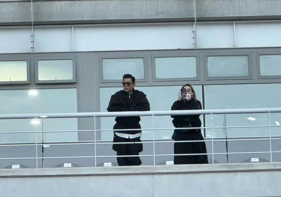 &ldquo;Dương Qu&aacute;&rdquo; Cổ Thi&ecirc;n Lạc đ&atilde; b&iacute; mật cưới 10 năm v&agrave; c&oacute; con trai, vợ l&agrave; Tuy&ecirc;n Huy&ecirc;n?- Ảnh 1.