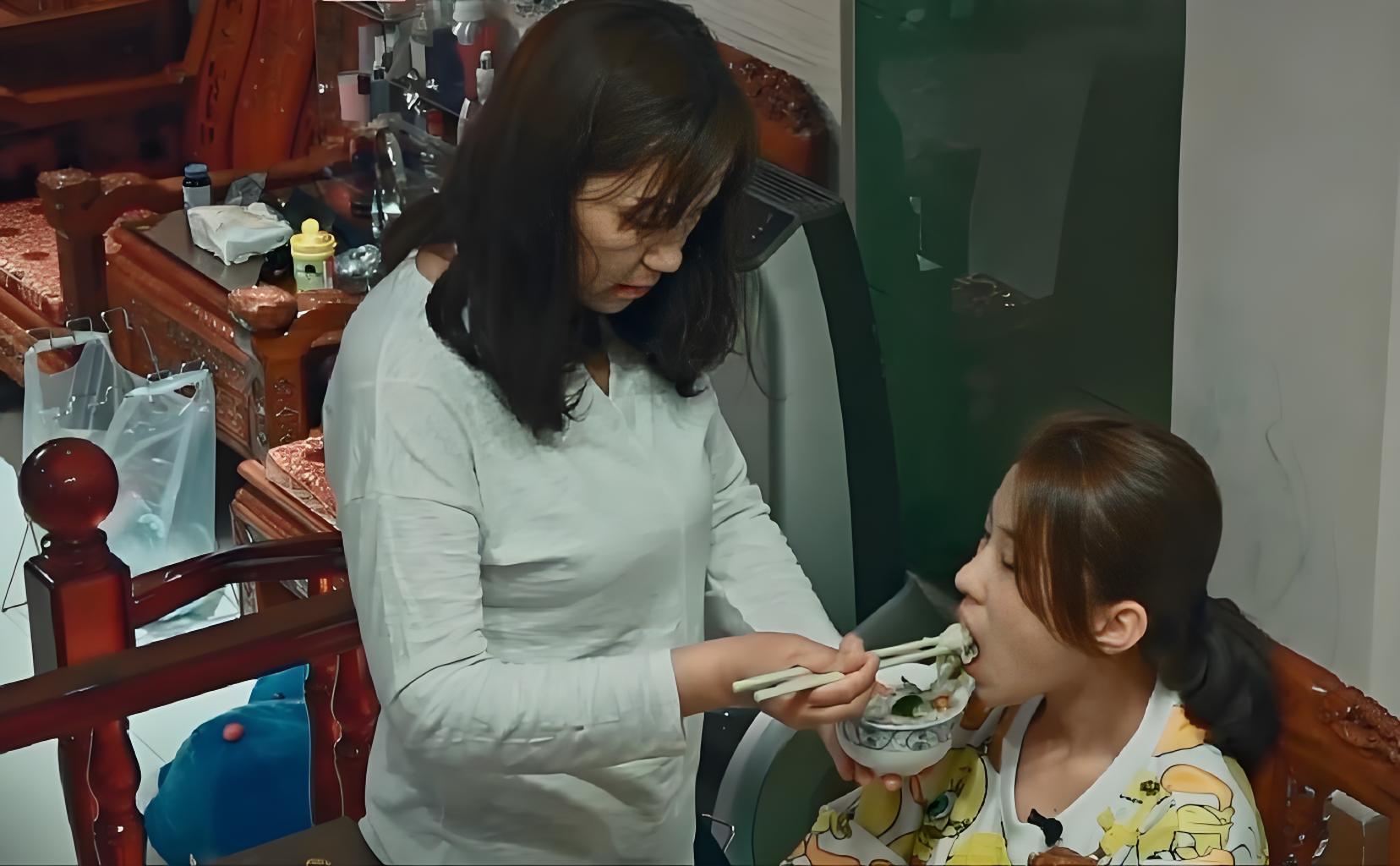 Thương con kh&ocirc;ng đ&uacute;ng c&aacute;ch c&ograve;n nguy hiểm hơn "roi vọt": 3 kiểu nu&ocirc;ng chiều "v&ocirc; h&igrave;nh" đang &acirc;m thầm l&agrave;m hại trẻ- Ảnh 3.