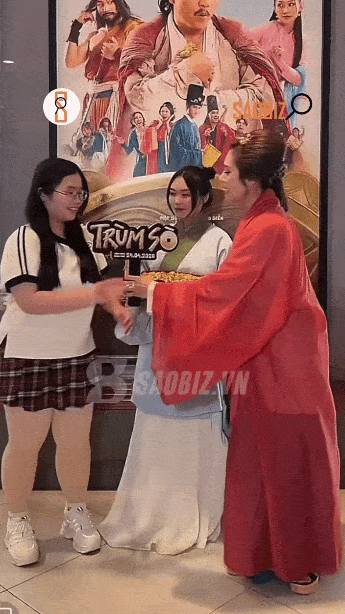 Phim Việt đ&aacute;ng thương nhất lễ 30/4: Chỉ c&oacute; 1 suất chiếu mỗi rạp, vợ đạo diễn phải đi mời từng người v&agrave;o xem- Ảnh 4.