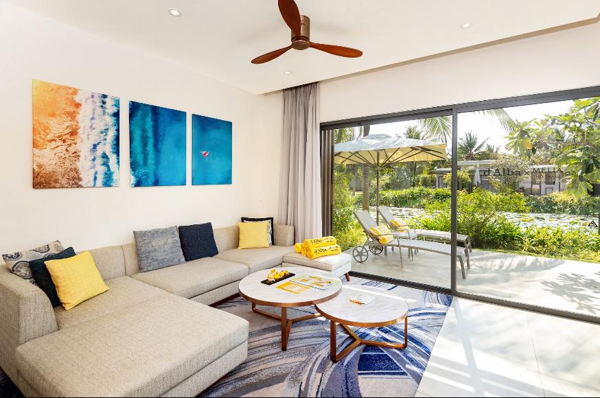 &ldquo;Glowcation&rdquo; l&ecirc;n ng&ocirc;i: d'Alba v&agrave; Meli&aacute; Hồ Tr&agrave;m ra mắt trải nghiệm skincare cao cấp ngay tại ph&ograve;ng ngủ resort 5 sao - Ảnh 2.