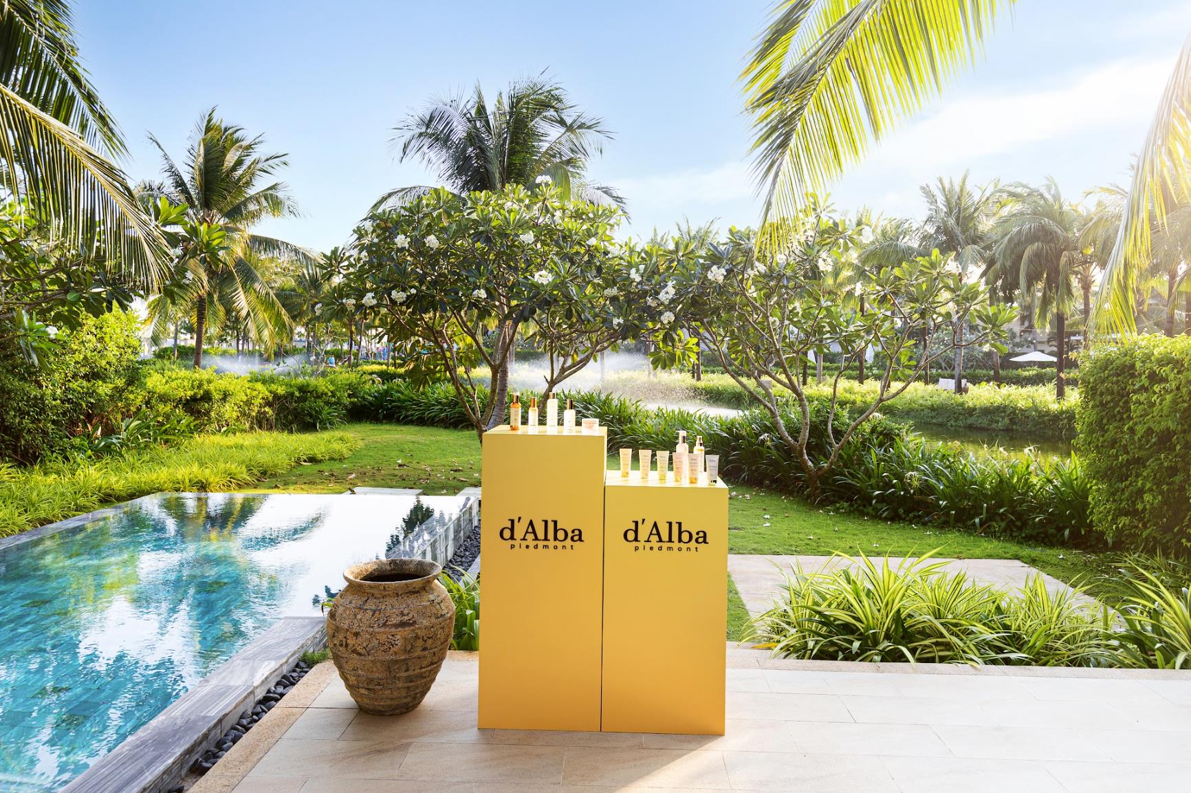 &ldquo;Glowcation&rdquo; l&ecirc;n ng&ocirc;i: d'Alba v&agrave; Meli&aacute; Hồ Tr&agrave;m ra mắt trải nghiệm skincare cao cấp ngay tại ph&ograve;ng ngủ resort 5 sao - Ảnh 4.