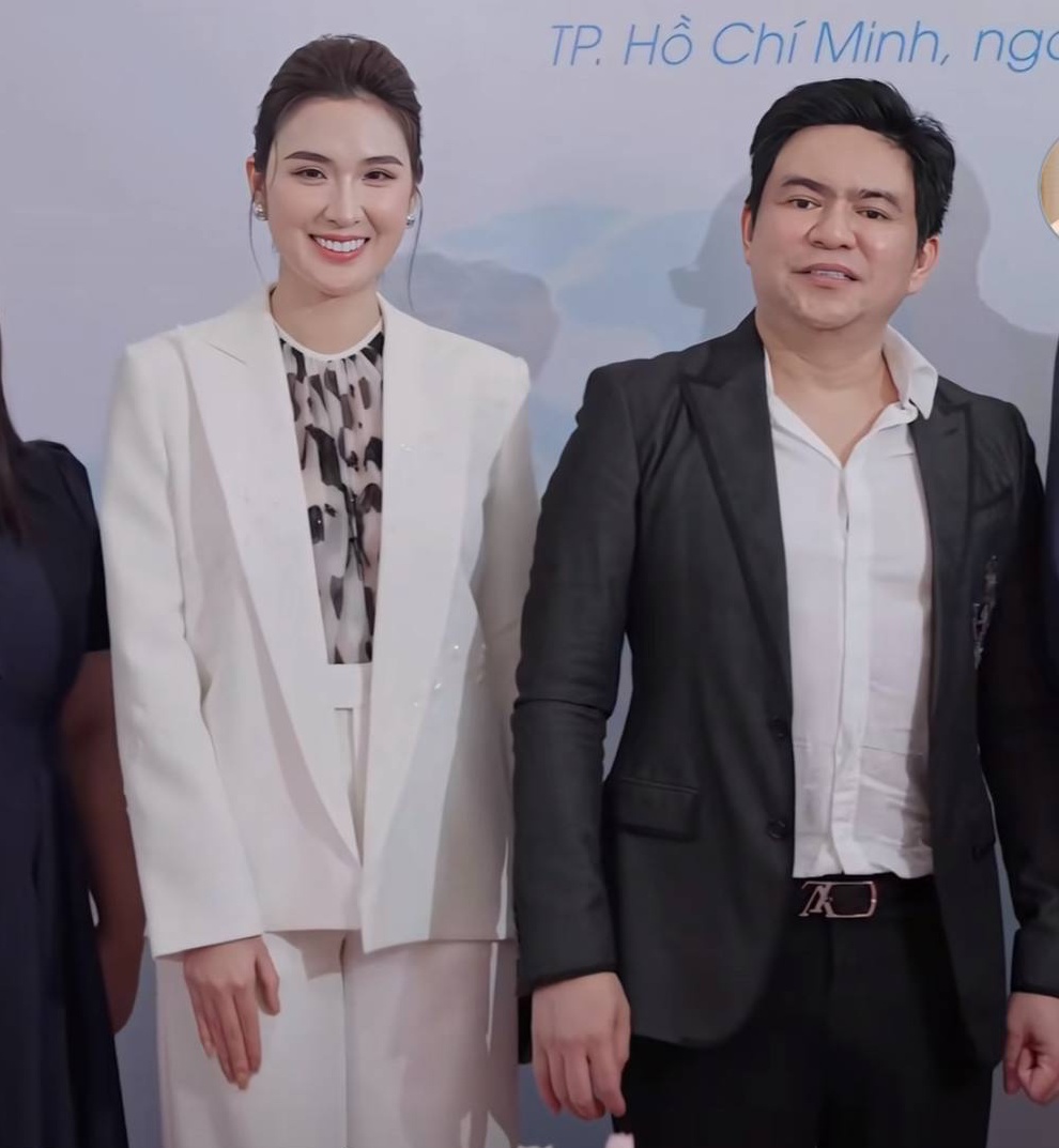 Đặc quyền b&aacute;c sĩ Chi&ecirc;m Quốc Th&aacute;i d&agrave;nh ri&ecirc;ng cho Ngọc Loan- Ảnh 1.