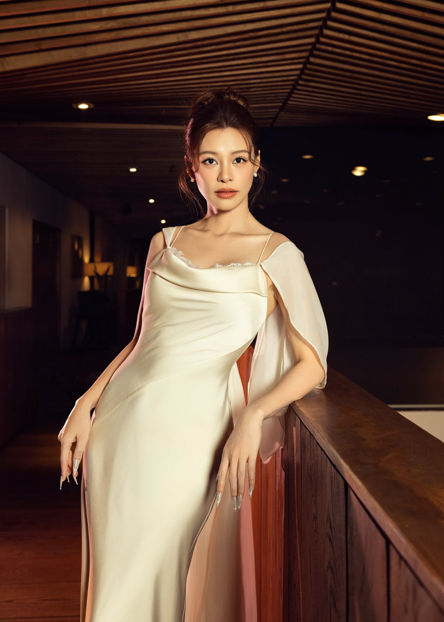 Mỹ nh&acirc;n Việt cứ l&ecirc;n s&acirc;n khấu l&agrave; &ldquo;bỏ b&ugrave;a&rdquo;: Visual bảo chứng đẹp hơn Hoa hậu, c&agrave;ng c&oacute; tuổi c&agrave;ng mặn m&agrave;- Ảnh 5.