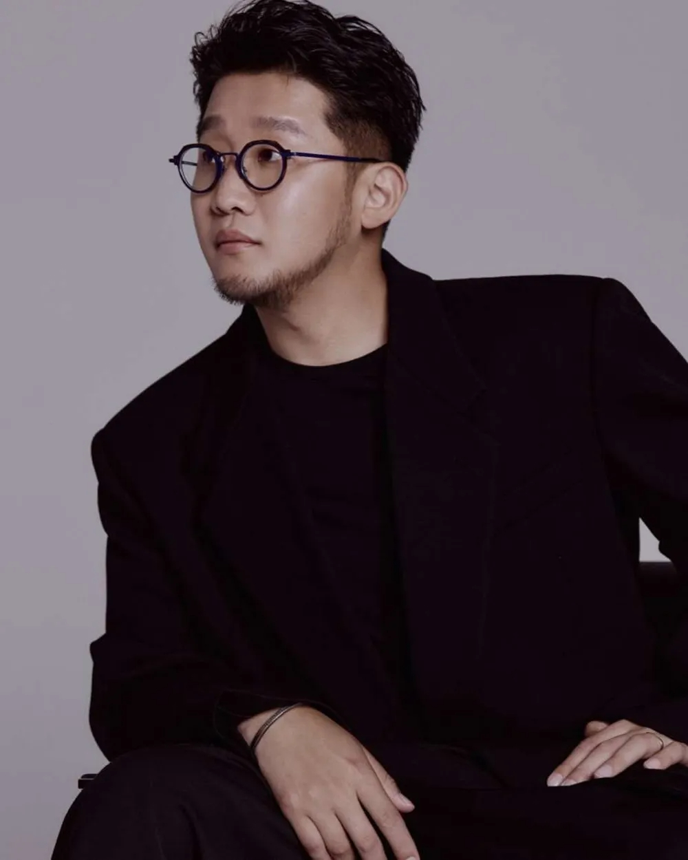 Y&ecirc;u cầu &aacute;n t&ugrave; giam với nam ca sĩ quảng c&aacute;o sai sự thật- Ảnh 2.