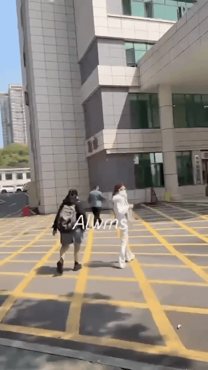 H&igrave;nh ảnh Trang Ph&aacute;p nhập viện tại Trung Quốc g&acirc;y lo lắng- Ảnh 1.