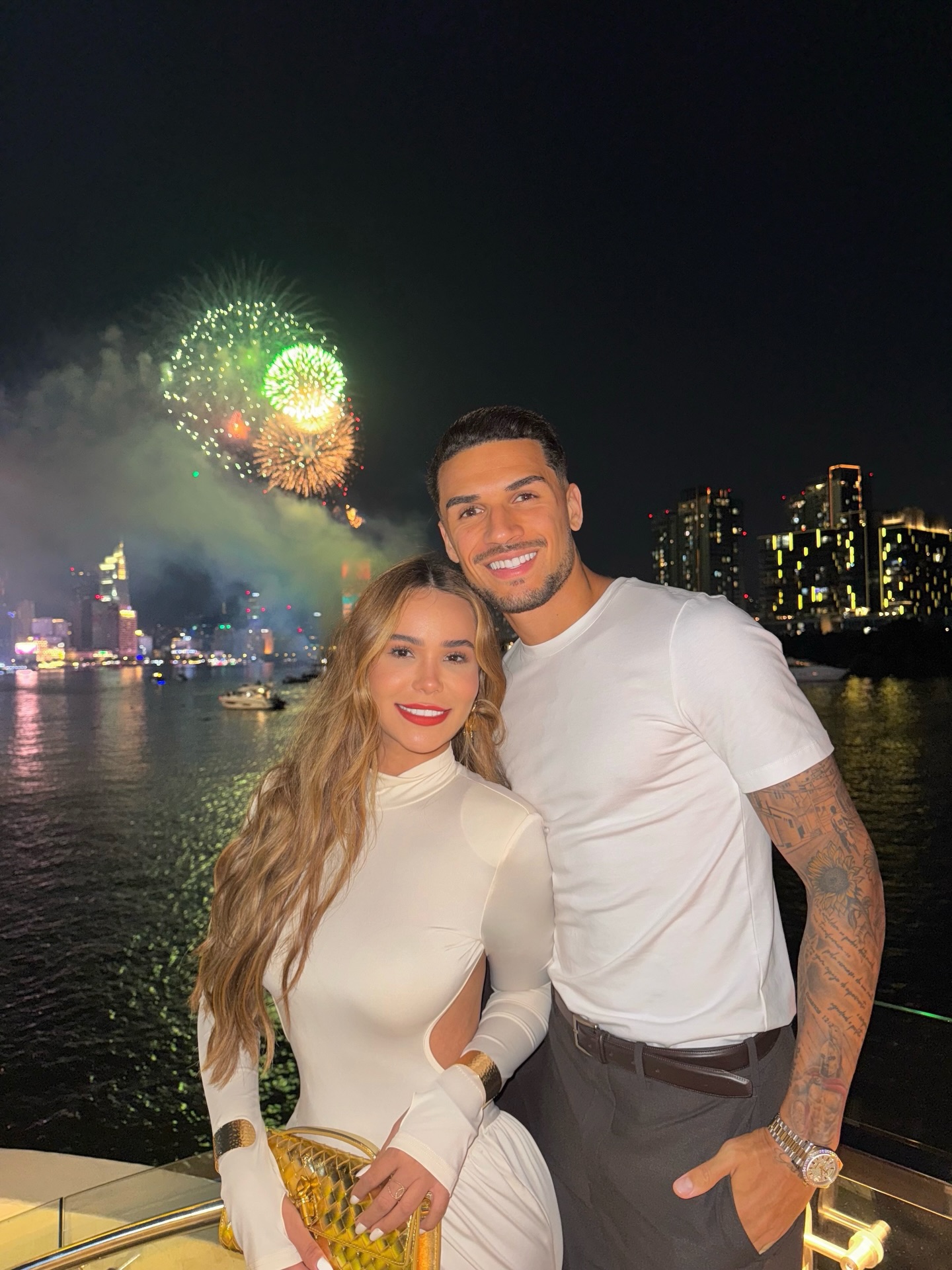 Sắc vóc quyến rũ của vợ Đỗ Hoàng Hên- Ảnh 1. Sắc vóc quyến rũ của vợ Đỗ Hoàng Hên- Ảnh 1.