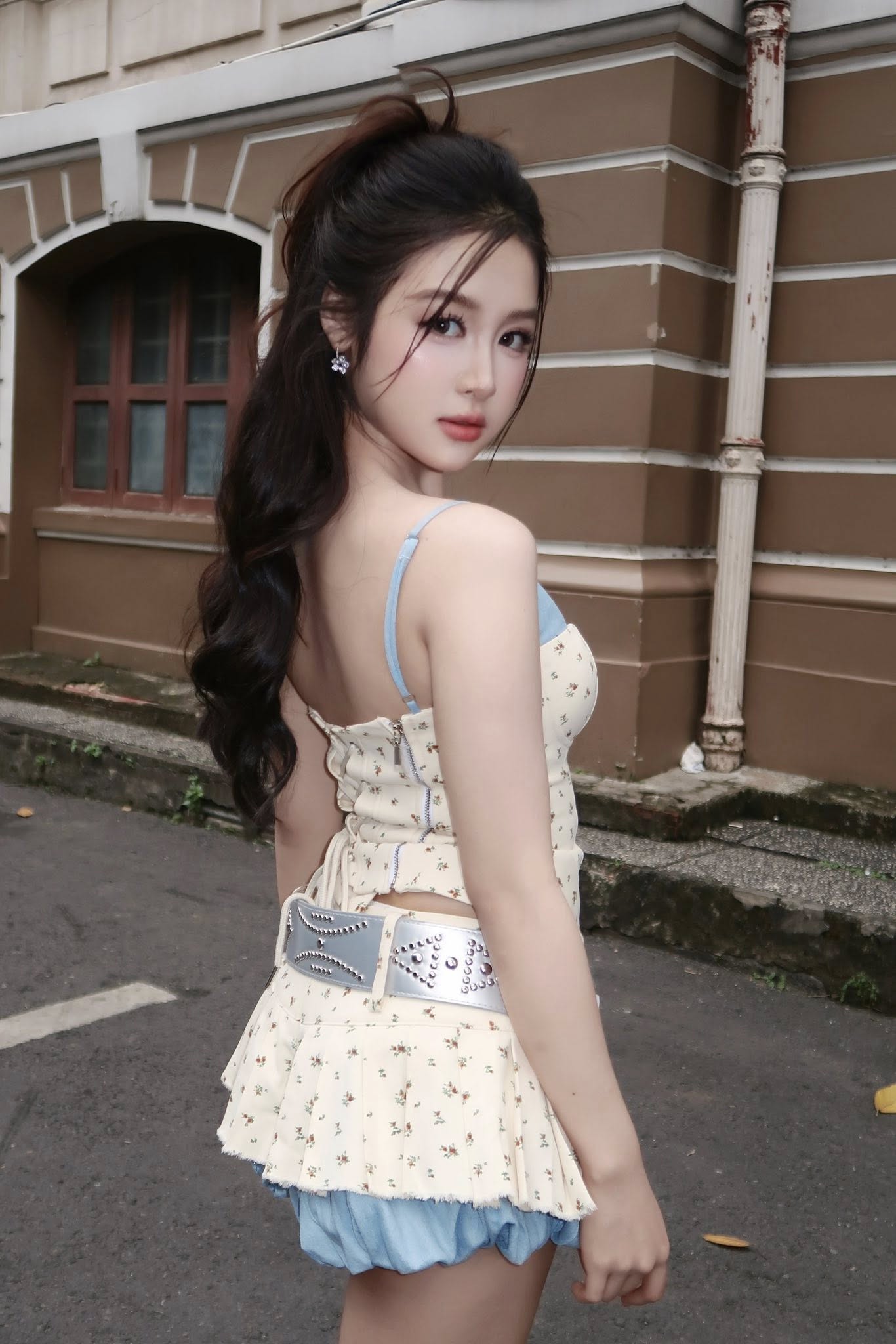 Sao nh&iacute; đẹp như Hoa hậu nhưng bị gọi l&agrave; 