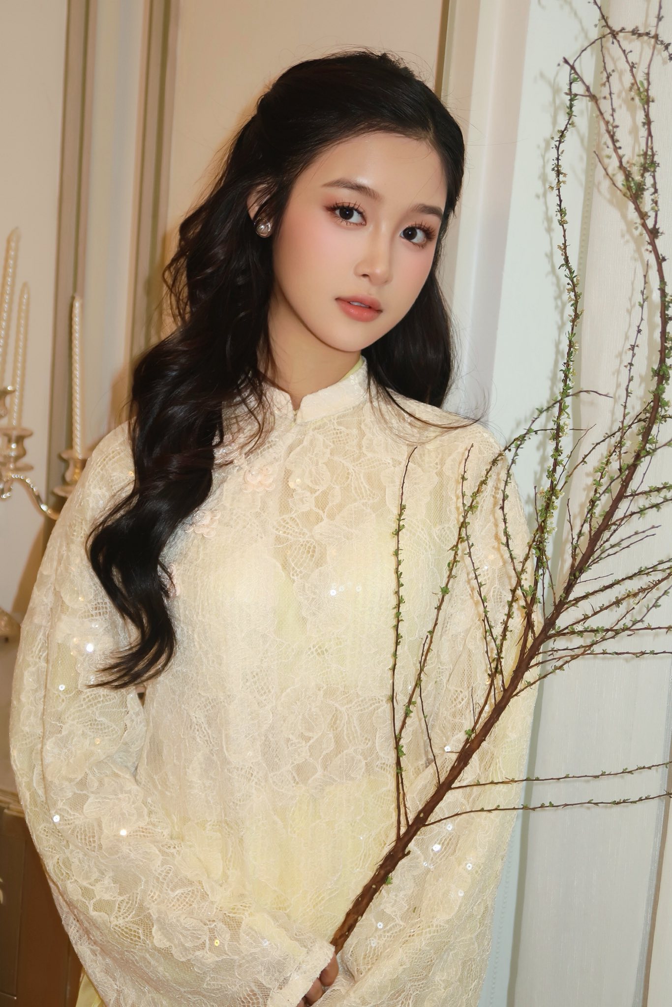 Sao nh&iacute; đẹp như Hoa hậu nhưng bị gọi l&agrave; 