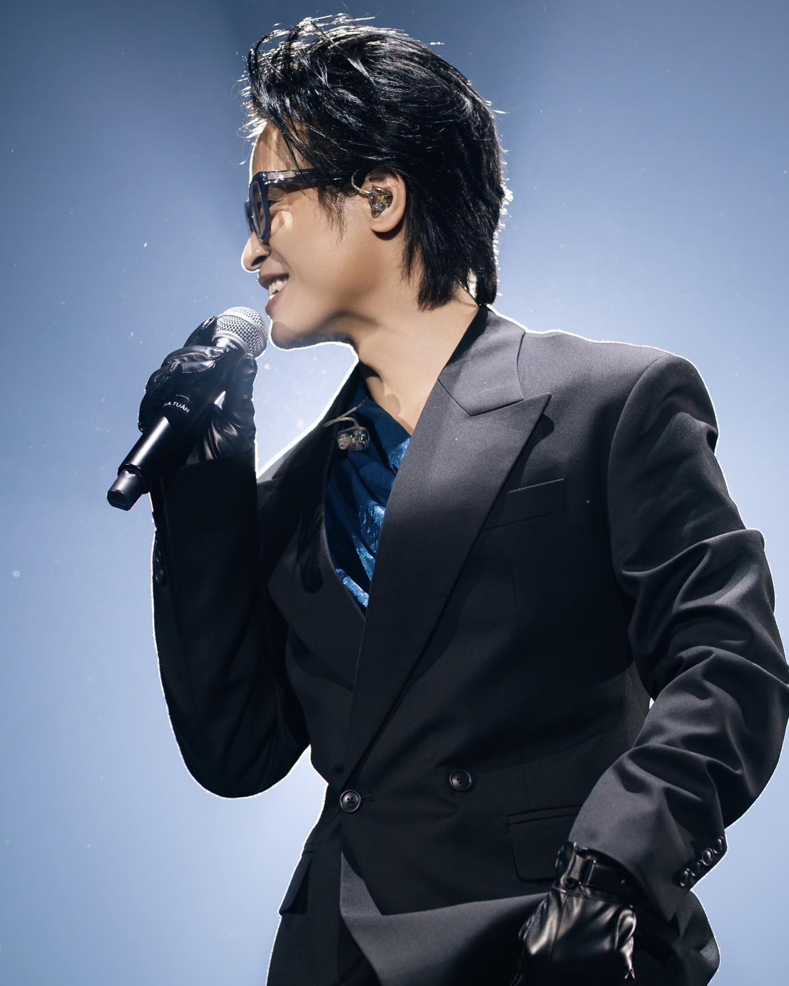 H&agrave; Anh Tuấn: T&ocirc;i tr&agrave;o nước mắt, giống như thấy tổ ti&ecirc;n của m&igrave;nh- Ảnh 4.