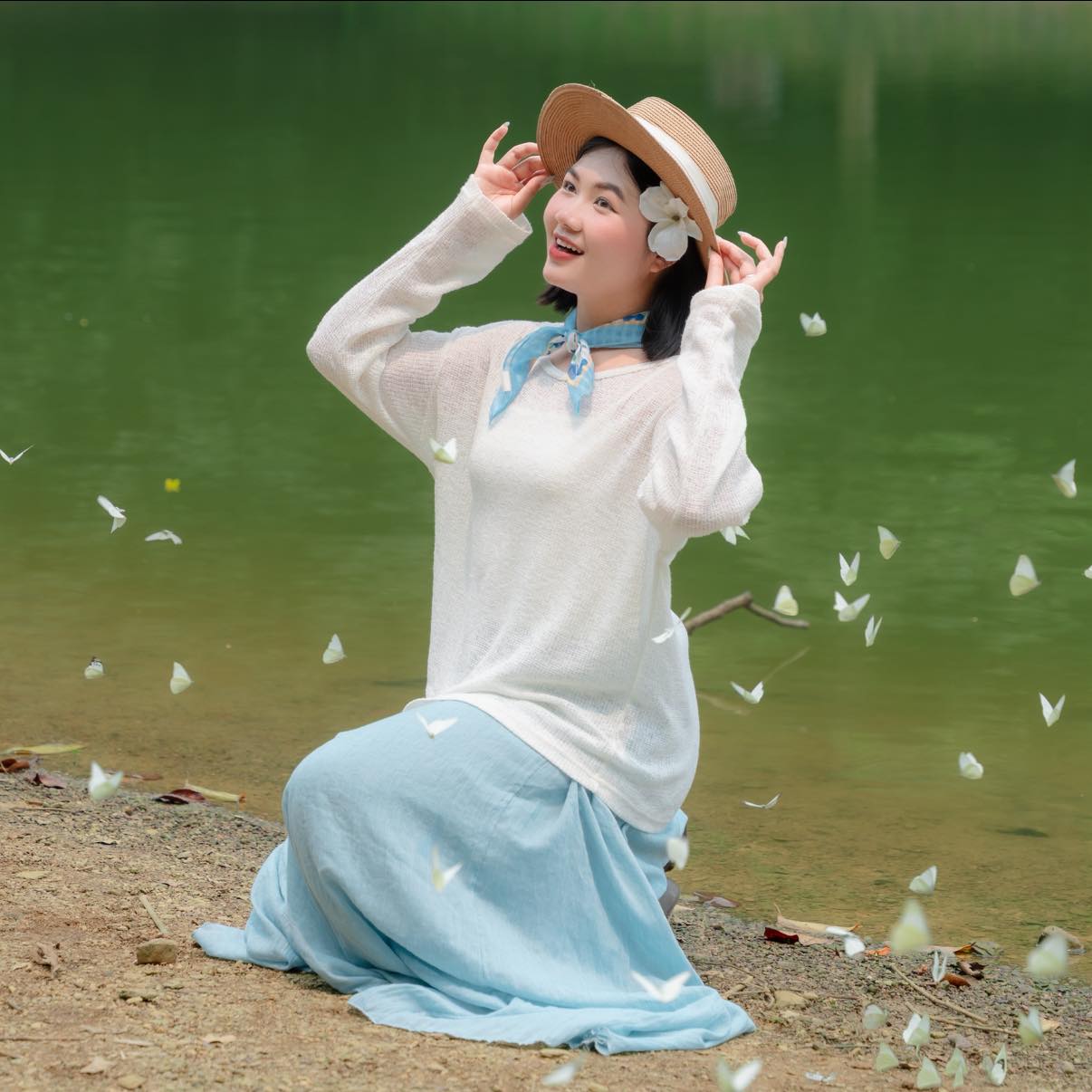 Lạc v&agrave;o "thế giới Ghibli" giữa đời thực: M&ugrave;a bướm C&uacute;c Phương rực rỡ nhất năm đ&atilde; gọi t&ecirc;n, trốn phố về rừng ngay th&ocirc;i!- Ảnh 8.