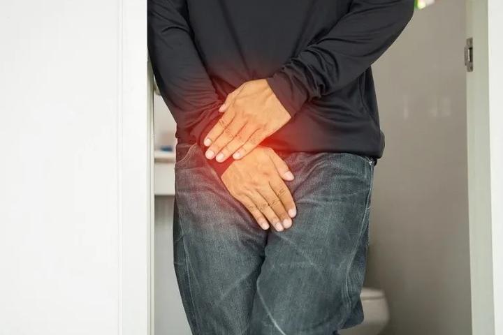 Nam kỹ sư su&yacute;t mất khả năng l&agrave;m cha, b&aacute;c sĩ: Thấy 3 đặc điểm ở v&ugrave;ng k&iacute;n phải đi kh&aacute;m ngay!- Ảnh 3.