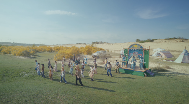 C&oacute; 1 L&acirc;m Đồng đẹp nao l&ograve;ng trong MV của nh&oacute;m nhạc "kỳ t&agrave;i" H&agrave;n Quốc, c&agrave;ng xem c&agrave;ng y&ecirc;u cảnh đẹp thi&ecirc;n nhi&ecirc;n Việt Nam!- Ảnh 4.