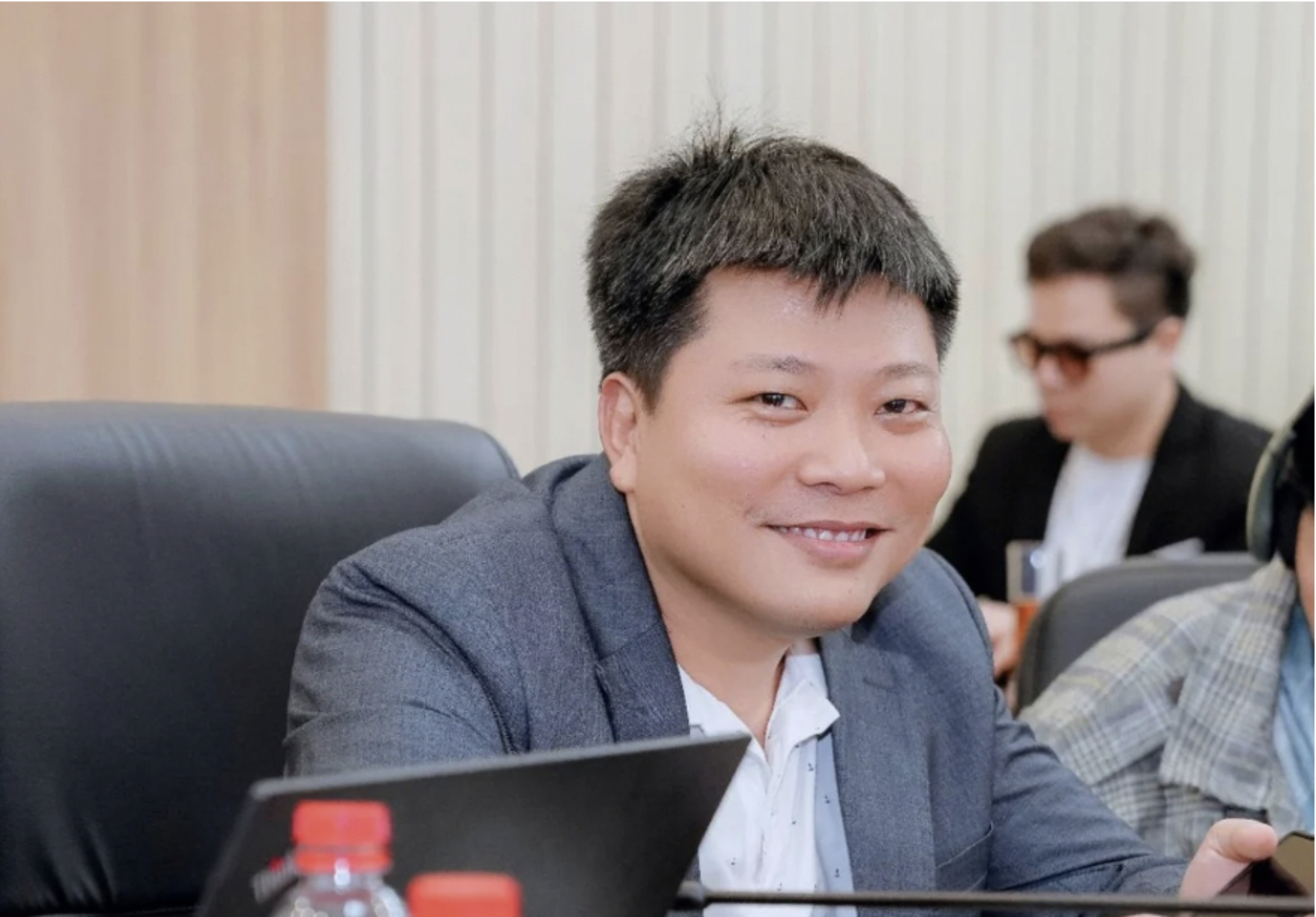 Vụ &aacute;n s&agrave;n giao dịch ONUS: C&aacute;c đối tượng đ&atilde; thu&ecirc; KOLs... để định hướng, l&ocirc;i k&eacute;o nhiều nh&agrave; đầu tư tham gia- Ảnh 1.