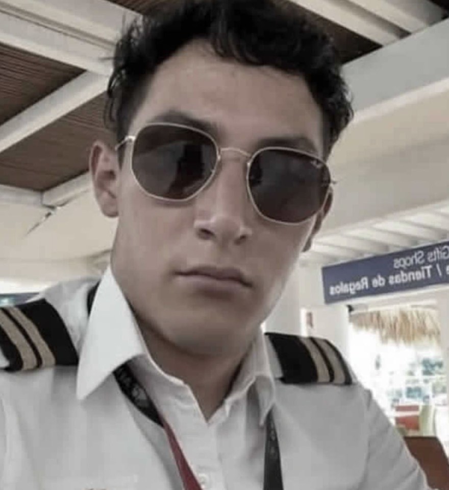 M&aacute;y bay rơi ngay sau khi vừa cất c&aacute;nh, to&agrave;n bộ người trong khoang kh&ocirc;ng qua khỏi- Ảnh 1.