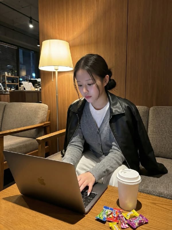 Một kh&aacute;i niệm mới đang &aacute;m ảnh d&acirc;n văn ph&ograve;ng- Ảnh 2.