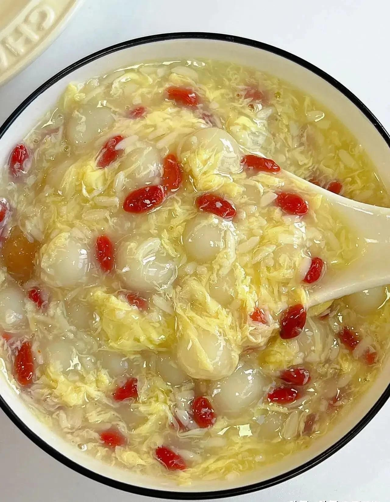 Phụ nữ cứ lu&acirc;n phi&ecirc;n ăn 5 m&oacute;n n&agrave;y l&agrave; da mịn hồng h&agrave;o v&agrave; vẻ ngo&agrave;i xinh đẹp ngay cả khi kh&ocirc;ng trang điểm- Ảnh 7.