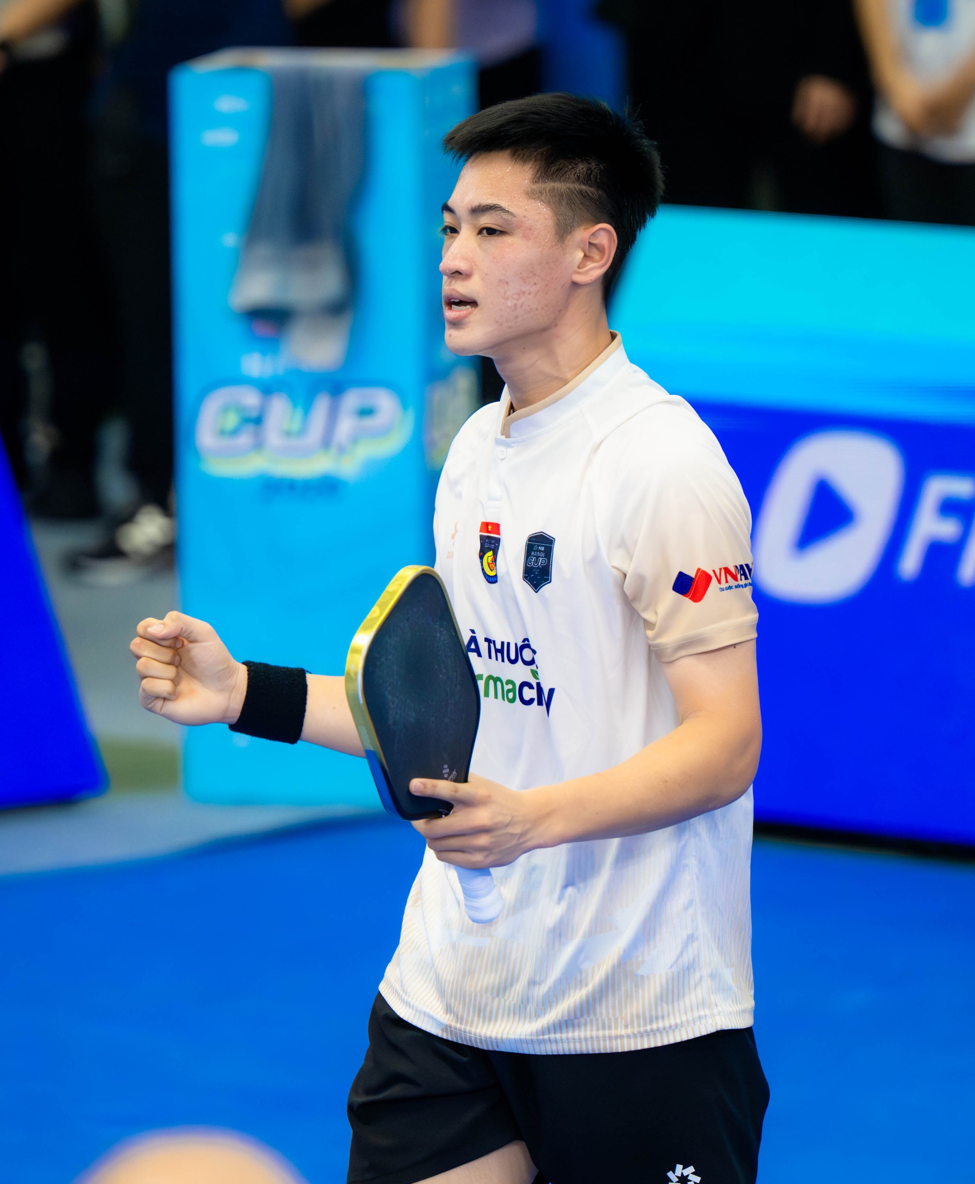 Vinh Hiển lột x&aacute;c biến &ldquo;gạch đ&aacute;&rdquo; ở PPA Đ&agrave; Nẵng th&agrave;nh tr&agrave;ng ph&aacute;o tay ở Mỹ Đ&igrave;nh, hẹn Ho&agrave;ng Nam ở chung kết đầy duy&ecirc;n nợ- Ảnh 1.