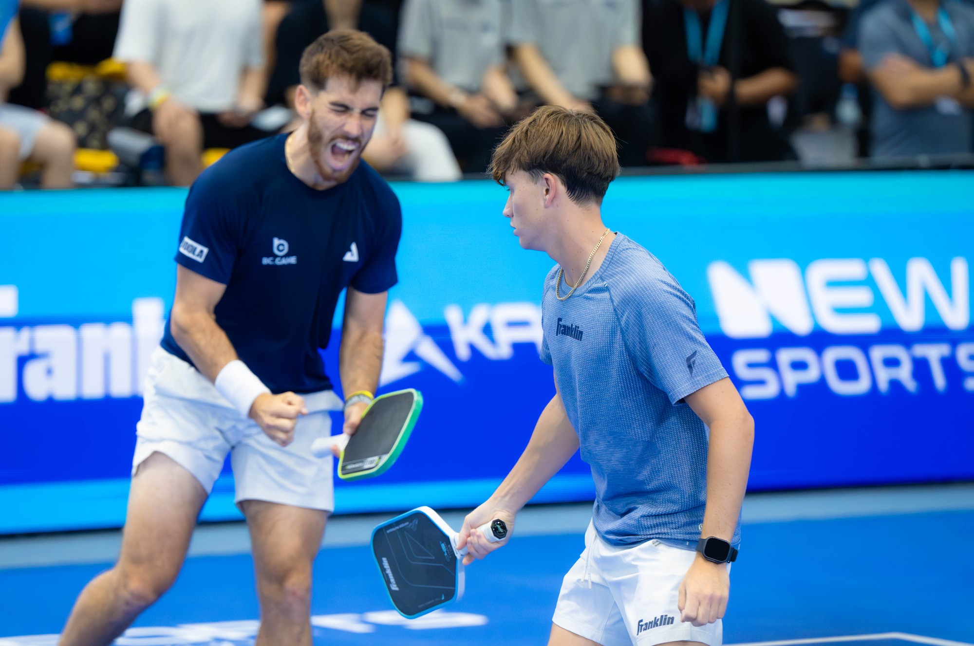 Dở kh&oacute;c dở cười: Hayden Patriquin mất vợt v&igrave; mải m&ecirc; ăn mừng chiến thắng kịch t&iacute;nh ở PPA Asia 1000- Ảnh 8.