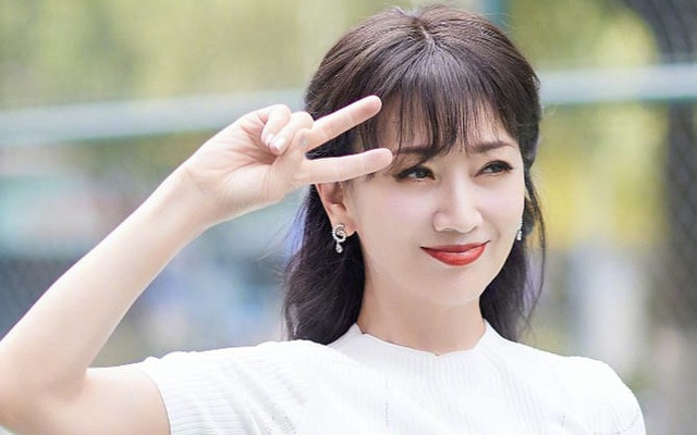 71 tuổi m&agrave; vẫn như 40, da căng d&aacute;ng gọn: minh tinh "Bến Thượng Hải" giữ th&oacute;i quen cực đơn giản, ai cũng l&agrave;m được nhưng &iacute;t người ki&ecirc;n tr&igrave;- Ảnh 6.