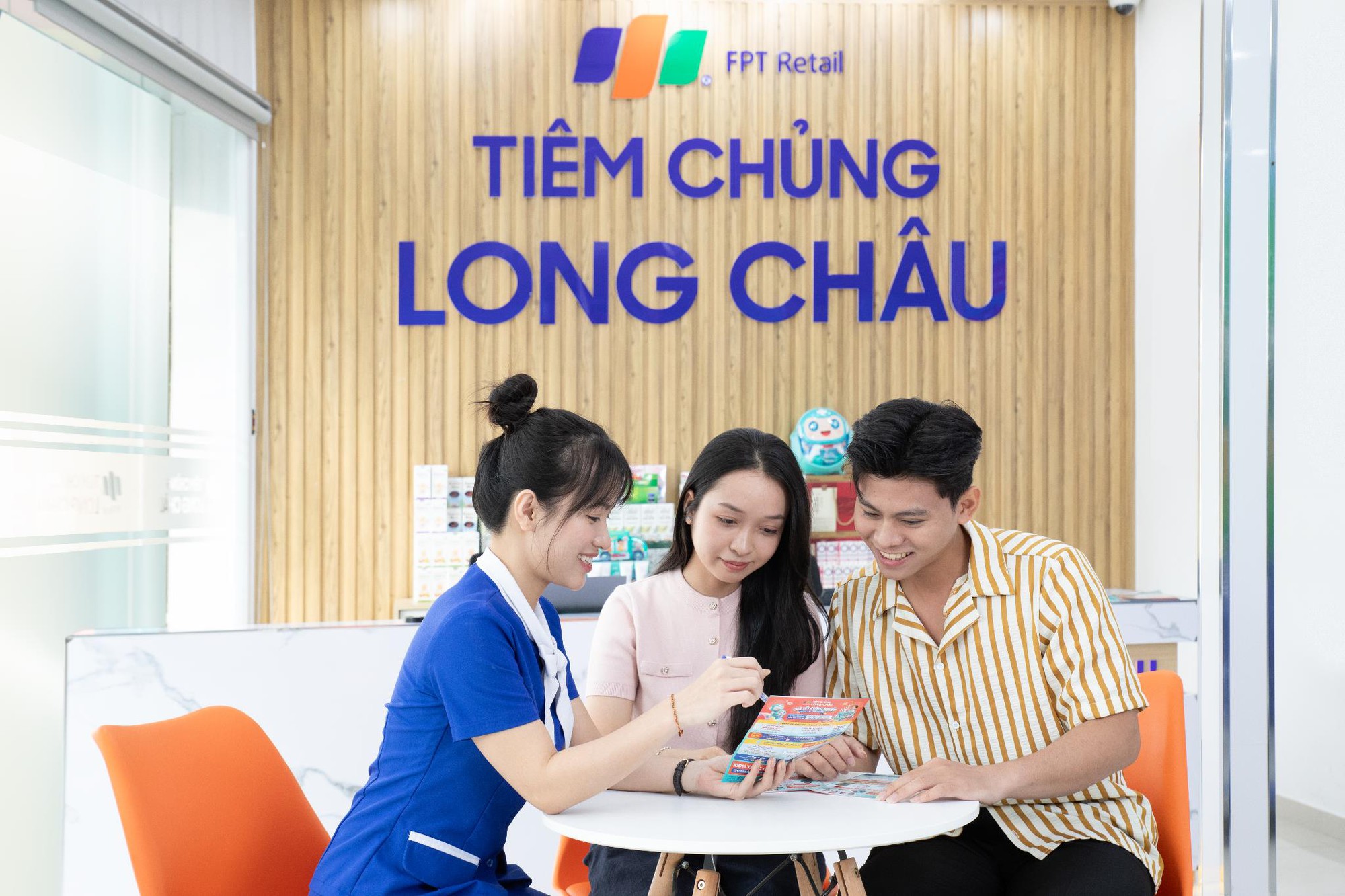 Long Ch&acirc;u &ldquo;tr&igrave;nh l&agrave;ng&rdquo; V&iacute; Sức Khỏe t&iacute;ch thưởng cho cả gia đ&igrave;nh k&egrave;m loạt quyền lợi chưa từng c&oacute;- Ảnh 2.