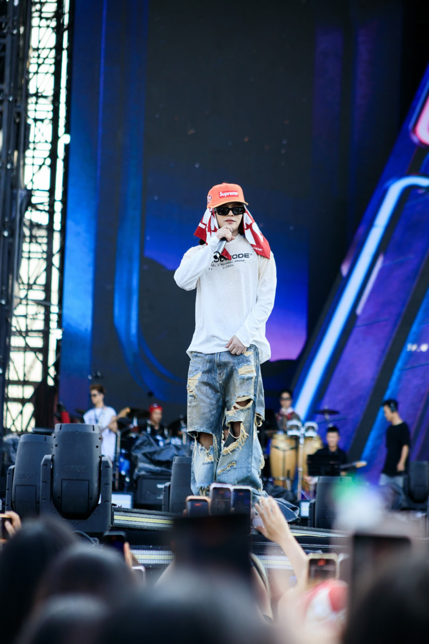 RHYDER "phơi m&igrave;nh" dưới nắng gắt, chuẩn bị cho concert tiền tỷ đầu tay- Ảnh 4.