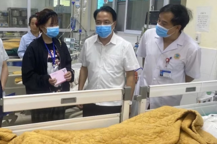 3 người bỏng nặng khi chữa ch&aacute;y rừng ở Điện Bi&ecirc;n- Ảnh 1.