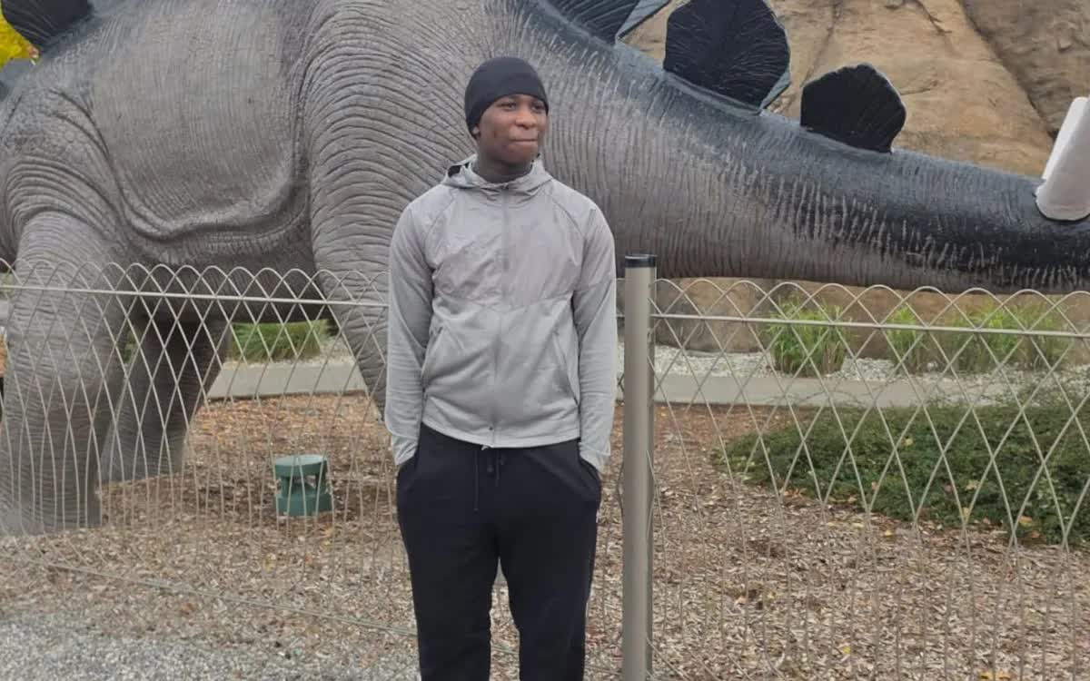 Eghosa Ogbebor, nạn nh&acirc;n 14 tuổi trong vụ nổ s&uacute;ng tại London. (Ảnh: Met Police)