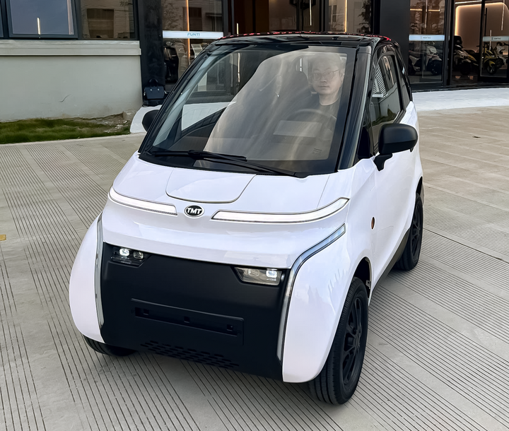 &Ocirc; t&ocirc; điện sắp ra mắt Việt Nam: Th&aacute;o pin như xe m&aacute;y, rẻ hơn Honda SH- Ảnh 1.