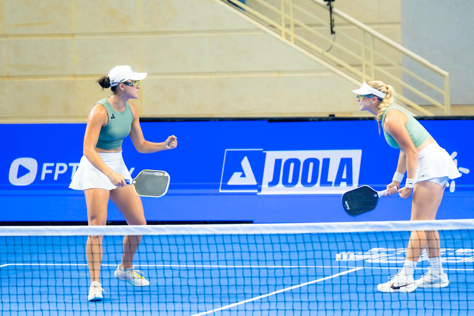 Đẳng cấp kh&ocirc;ng thể b&agrave;n c&atilde;i: "Thu Thuỷ - &Aacute;nh Dương" Anna Leigh Water - Anna Bright v&ocirc; địch PPA Hanoi, đội n&oacute;n l&aacute; cực y&ecirc;u- Ảnh 8.