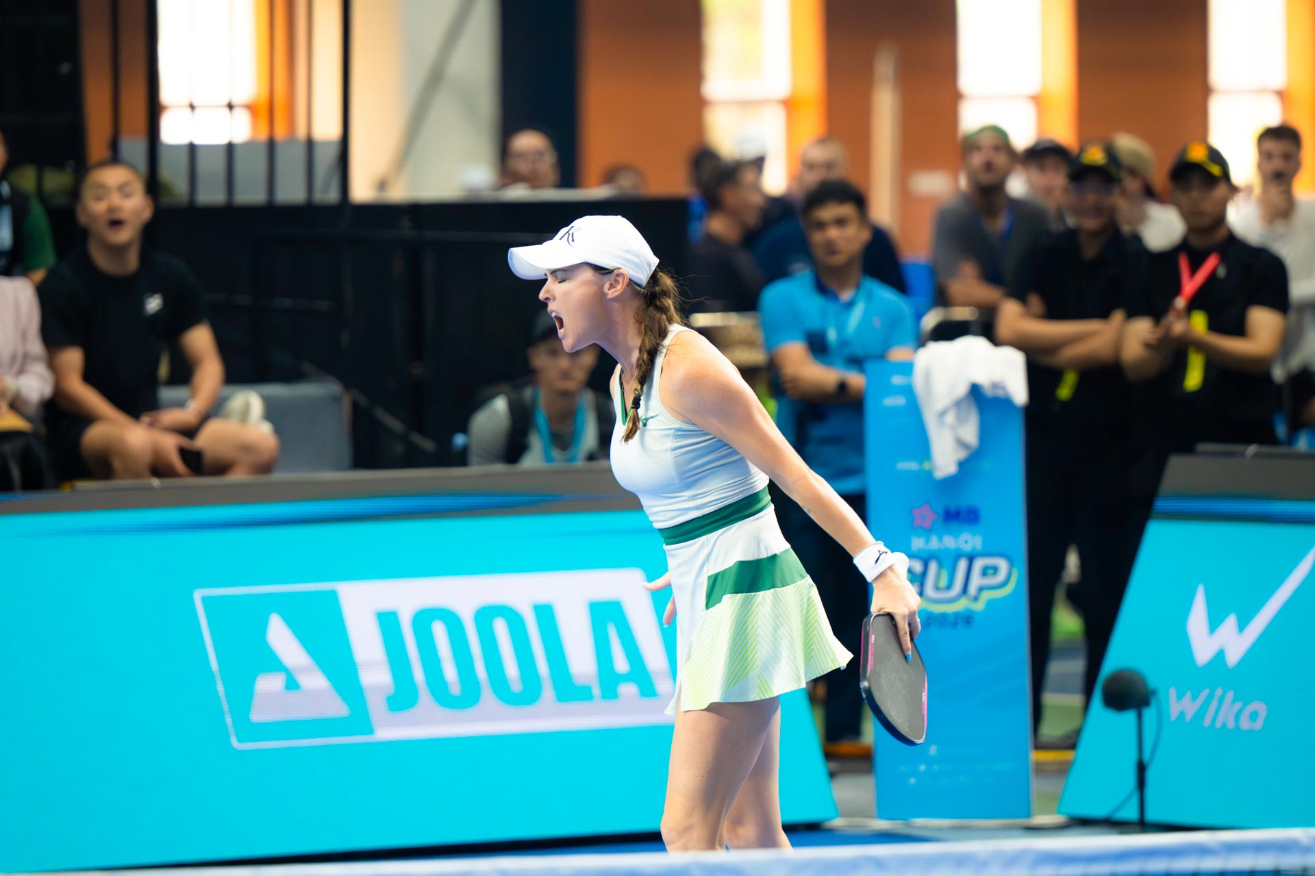 Quá hay: Kaitlyn Christian 2 lần lội ngược dòng cực đỉnh, chính thức đăng quang ngôi vô địch đơn nữ PPA Hanoi- Ảnh 11. Quá hay: Kaitlyn Christian 2 lần lội ngược dòng cực đỉnh, chính thức đăng quang ngôi vô địch đơn nữ PPA Hanoi- Ảnh 11.