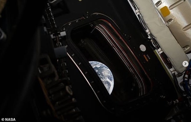 NASA tiết lộ cảnh báo ngay khi Artemis II vừa vượt “điểm không thể quay đầu” trong hành trình tới Mặt Trăng- Ảnh 3. NASA tiết lộ cảnh báo ngay khi Artemis II vừa vượt “điểm không thể quay đầu” trong hành trình tới Mặt Trăng- Ảnh 3.