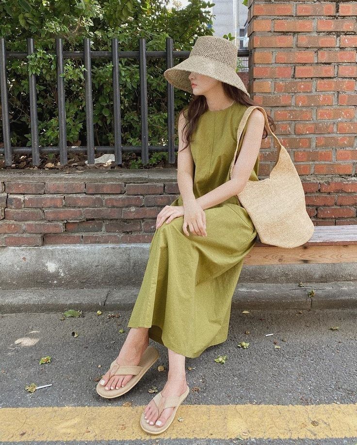 4 kiểu v&aacute;y h&egrave; đang phủ s&oacute;ng Instagram: Diện l&ecirc;n auto c&oacute; ảnh xinh, n&agrave;ng n&agrave;o cũng m&ecirc; mẩn- Ảnh 5.