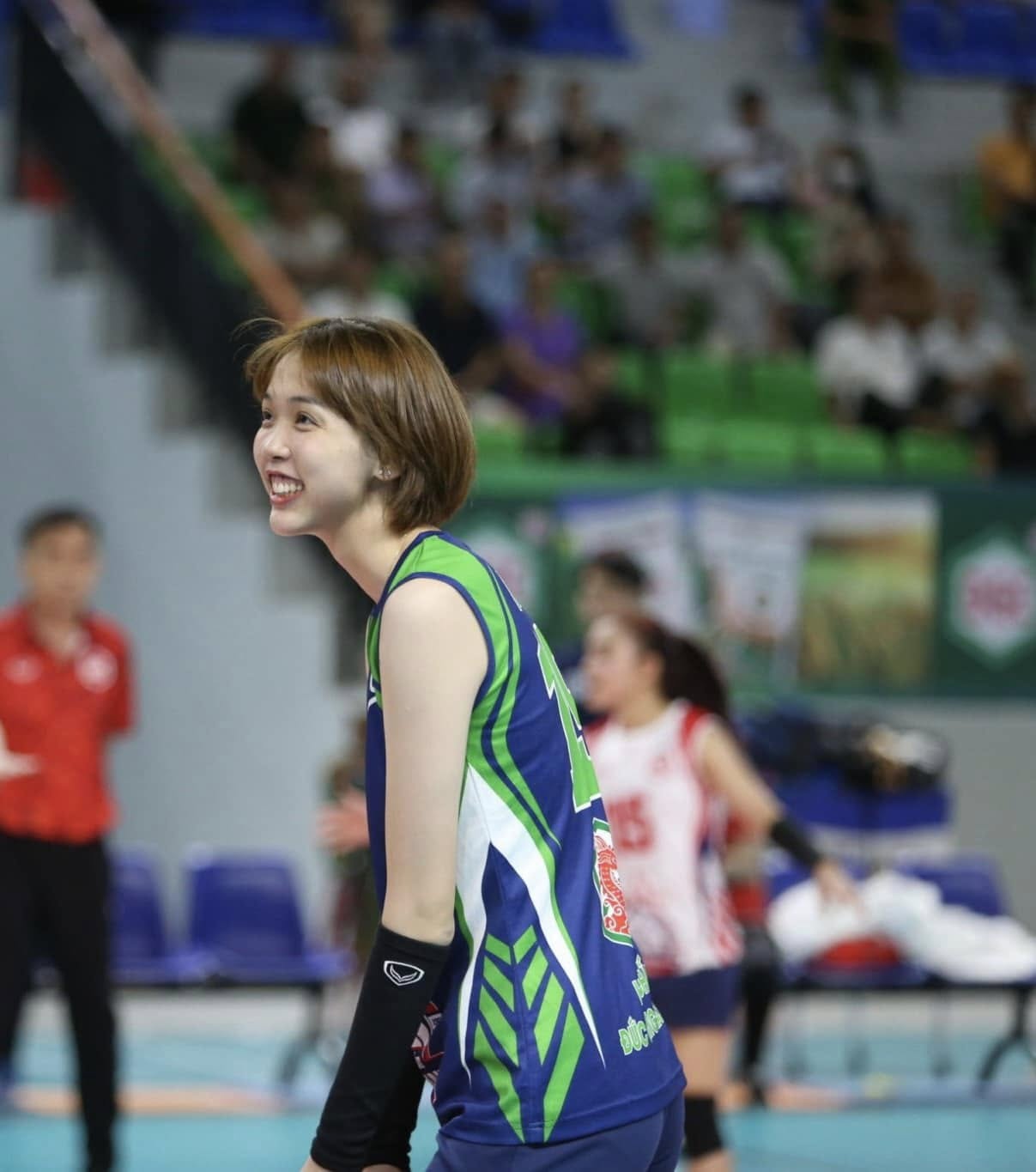 L&yacute; Thị Luyến cao hơn cả "khủng long" Trần Thị Thanh Thu&yacute; gi&agrave;nh ng&ocirc;i v&ocirc; địch b&oacute;ng chuyền Th&aacute;i Lan l&agrave; ai?- Ảnh 2.
