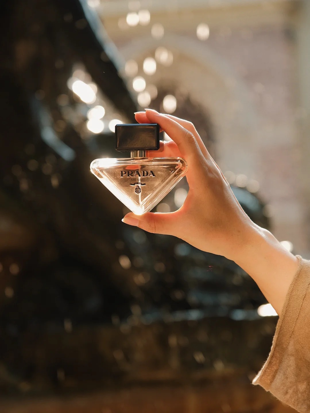 Linh nghiệm hơn cả đi cầu duy&ecirc;n: Top nước hoa "gọi đ&agrave;o hoa" vượng phong thủy gi&uacute;p bạn tho&aacute;t ế ngay năm 2026- Ảnh 16.